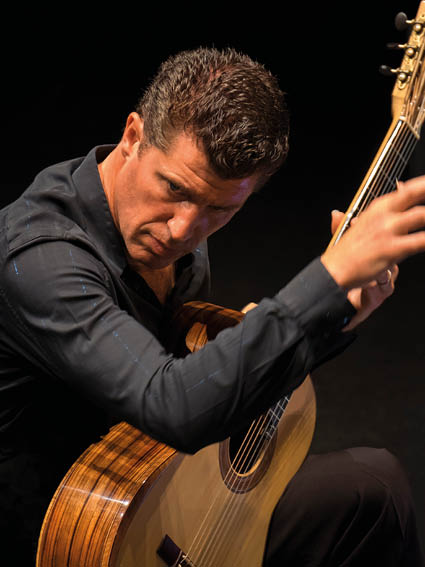 Emmanuel Rossfelder